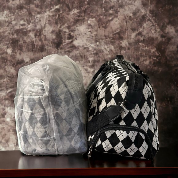 Women's Geometric Large Capacity Travel Hand Bag/Shoulder Bag - Picture 7 of 8